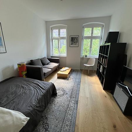 Room In The Center Of Берлин Экстерьер фото